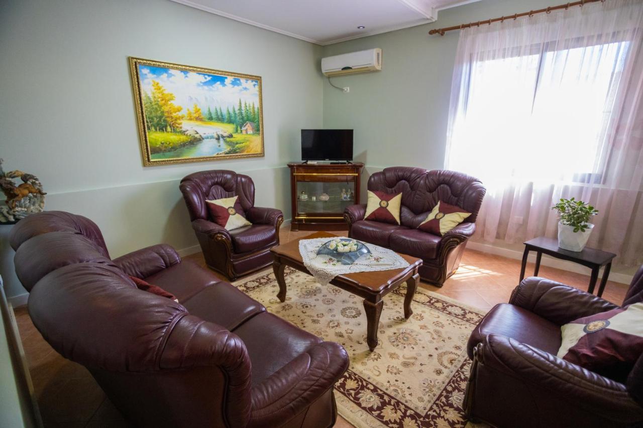 Vila Aulona Влёра Экстерьер фото
